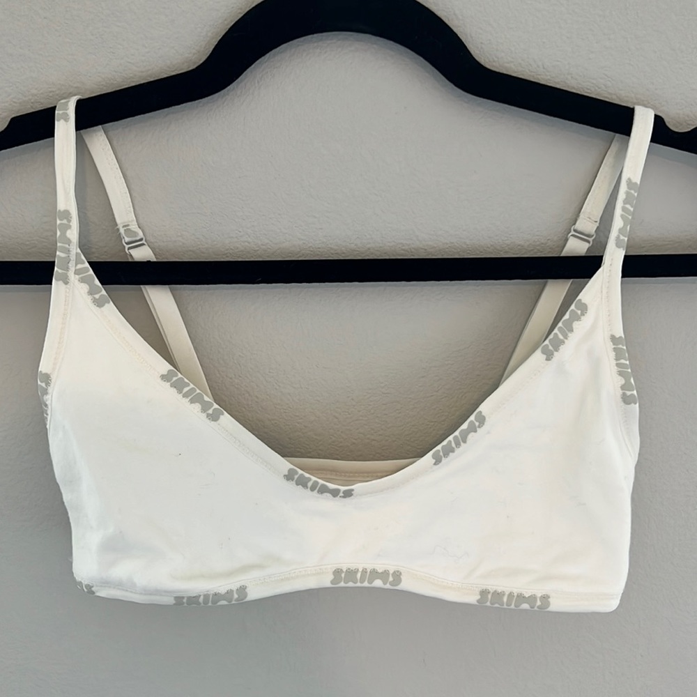 SKIMS Logo Scoop Neck Bralette